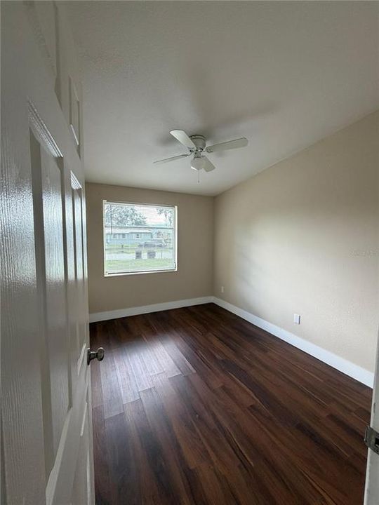 В аренду: $1,950 (4 спален, 2 ванн, 1256 Квадратных фут)