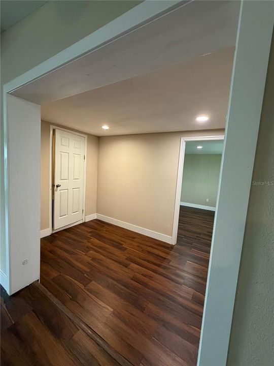 В аренду: $1,950 (4 спален, 2 ванн, 1256 Квадратных фут)
