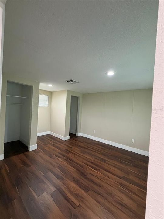 В аренду: $1,950 (4 спален, 2 ванн, 1256 Квадратных фут)