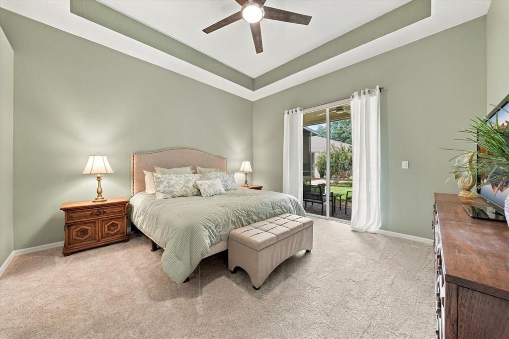 For Sale: $317,000 (2 beds, 2 baths, 1284 Square Feet)