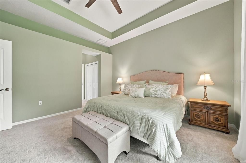For Sale: $317,000 (2 beds, 2 baths, 1284 Square Feet)