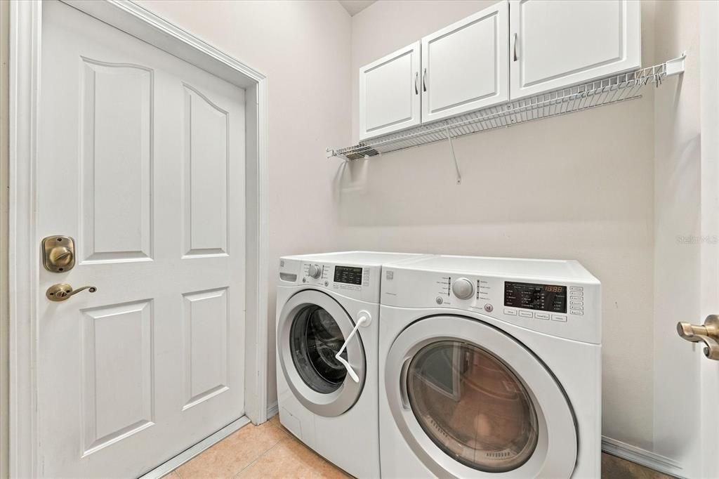 For Sale: $317,000 (2 beds, 2 baths, 1284 Square Feet)