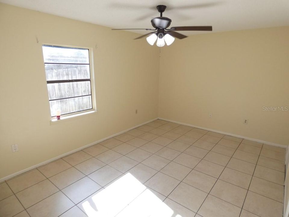 En Venta: $229,000 (2 camas, 1 baños, 904 Pies cuadrados)