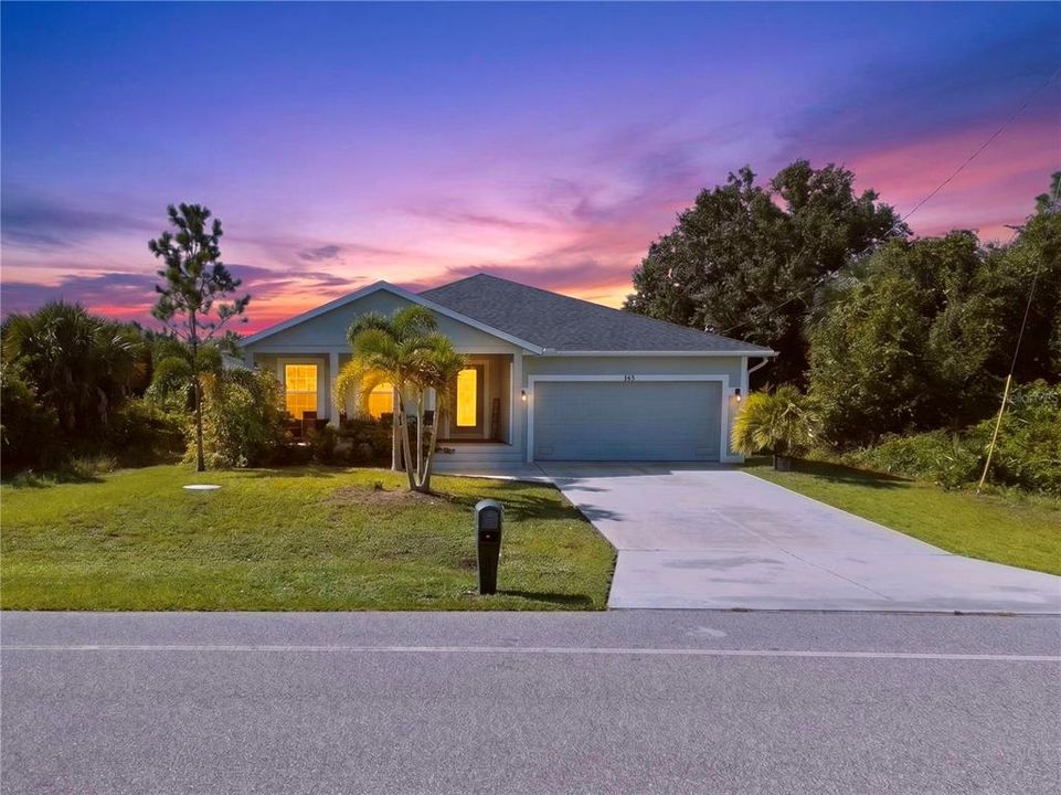 For Sale: $359,900 (3 beds, 2 baths, 1607 Square Feet)
