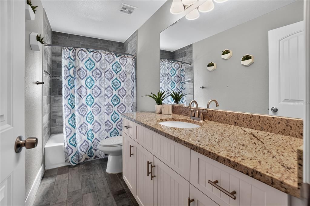 For Sale: $359,900 (3 beds, 2 baths, 1607 Square Feet)