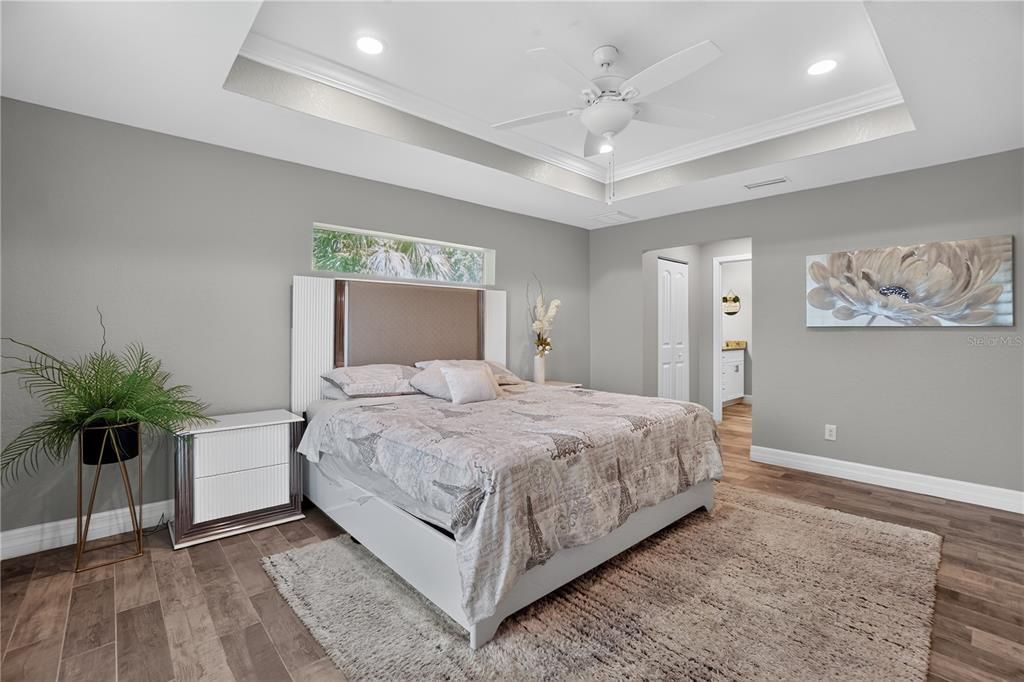 For Sale: $359,900 (3 beds, 2 baths, 1607 Square Feet)