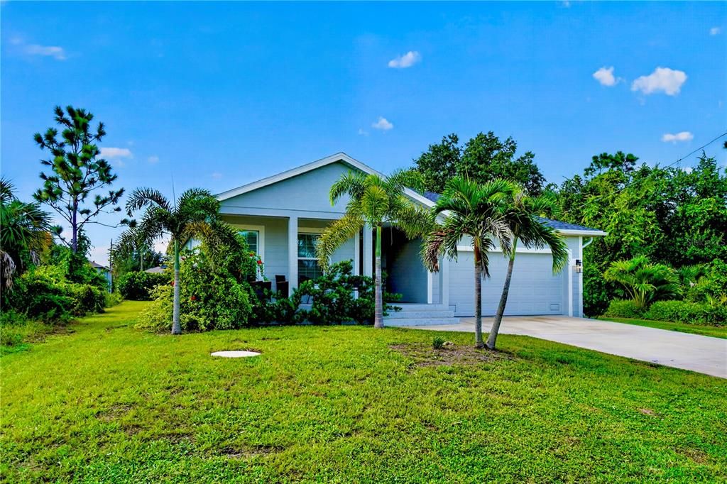 For Sale: $359,900 (3 beds, 2 baths, 1607 Square Feet)