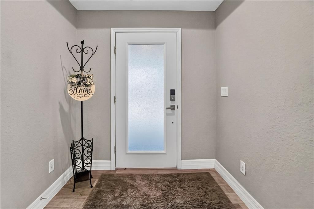 For Sale: $359,900 (3 beds, 2 baths, 1607 Square Feet)