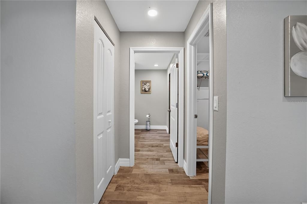 For Sale: $359,900 (3 beds, 2 baths, 1607 Square Feet)