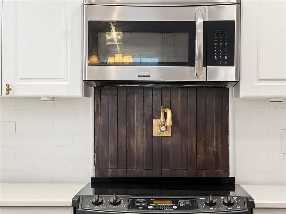 En Venta: $439,900 (2 camas, 2 baños, 1211 Pies cuadrados)