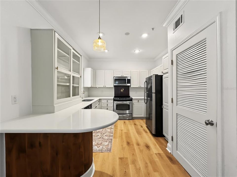 En Venta: $439,900 (2 camas, 2 baños, 1211 Pies cuadrados)