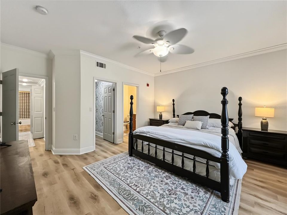 En Venta: $439,900 (2 camas, 2 baños, 1211 Pies cuadrados)