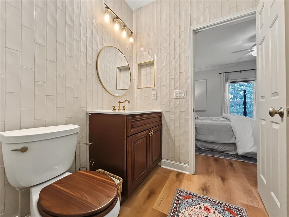En Venta: $439,900 (2 camas, 2 baños, 1211 Pies cuadrados)