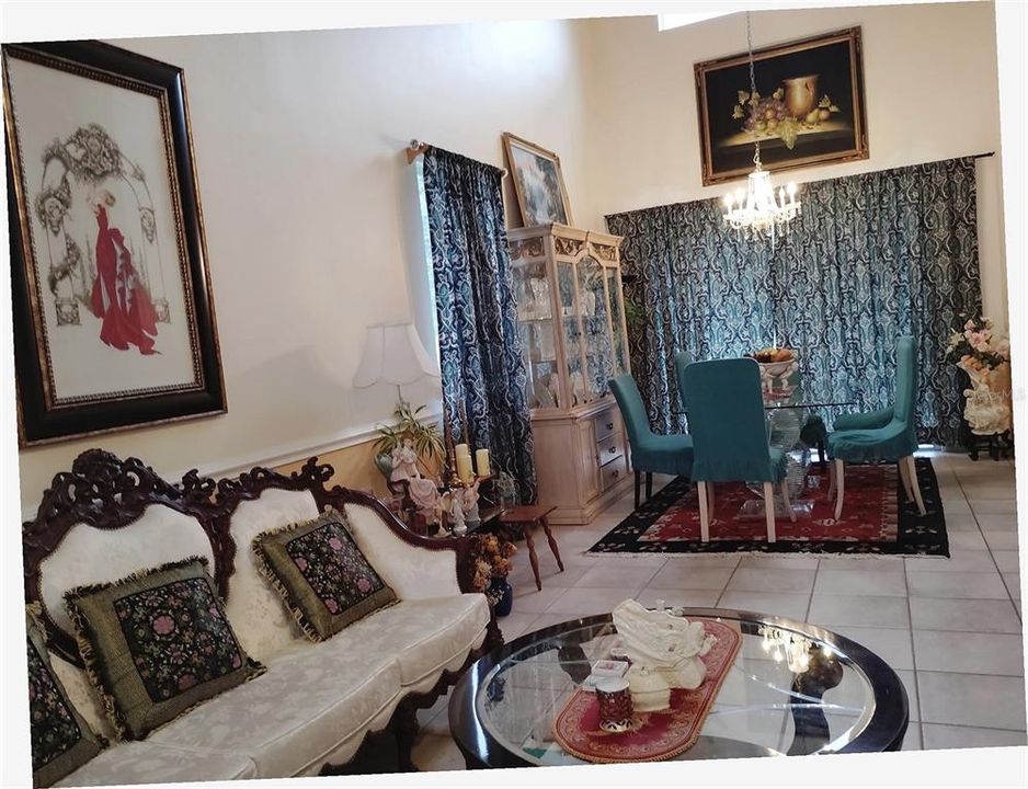 En Renta: $3,500 (4 camas, 3 baños, 2165 Pies cuadrados)