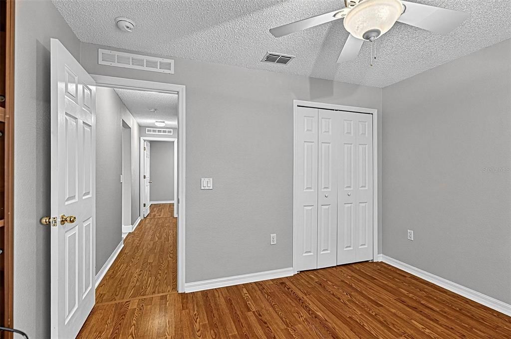 For Sale: $299,900 (3 beds, 2 baths, 1591 Square Feet)