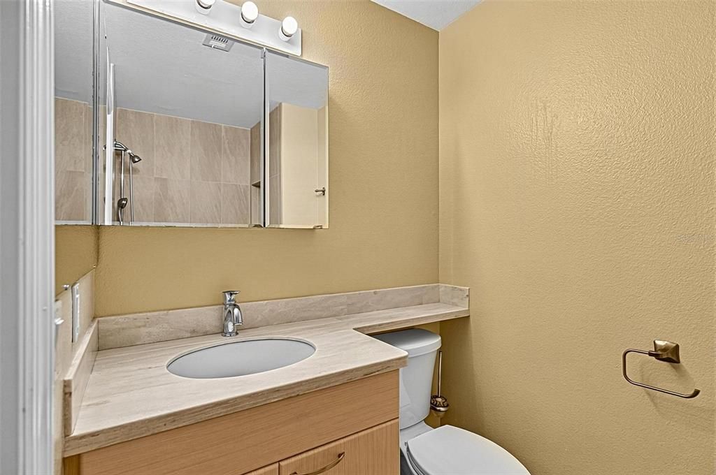 For Sale: $299,900 (3 beds, 2 baths, 1591 Square Feet)
