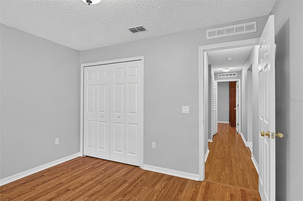 For Sale: $299,900 (3 beds, 2 baths, 1591 Square Feet)