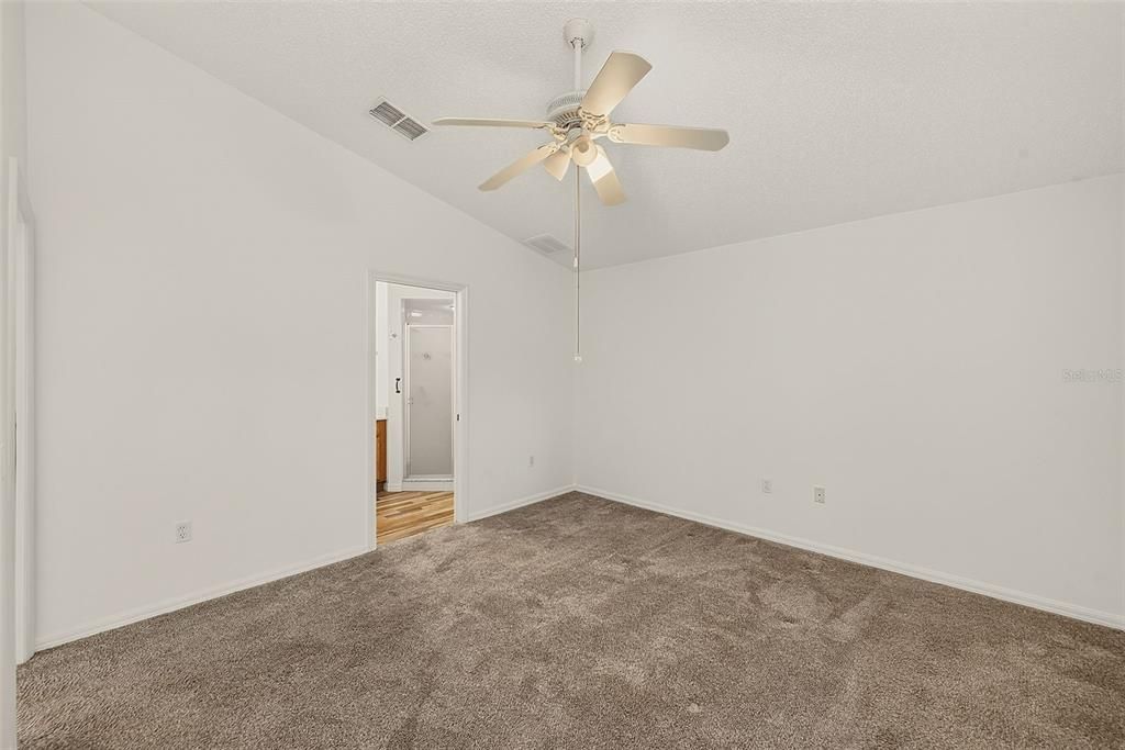 For Sale: $235,000 (2 beds, 2 baths, 1260 Square Feet)