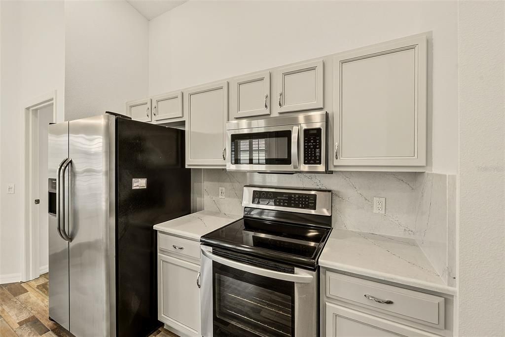 For Sale: $235,000 (2 beds, 2 baths, 1260 Square Feet)