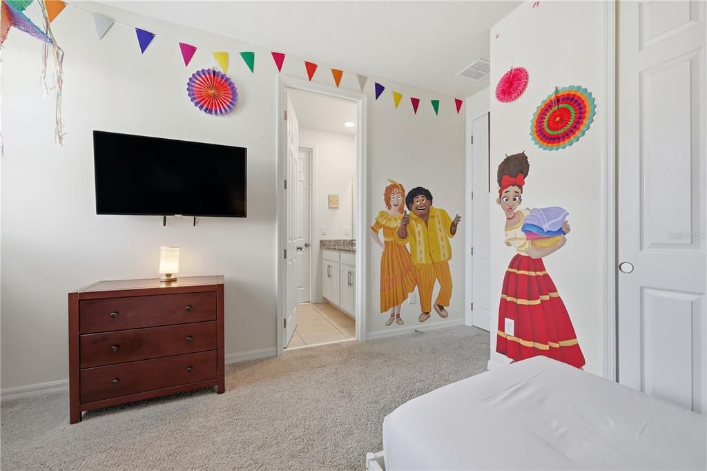 En Venta: $999,995 (9 camas, 6 baños, 4363 Pies cuadrados)