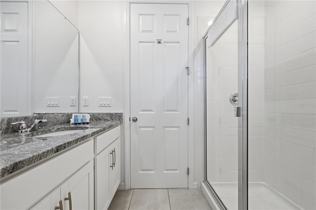 En Venta: $999,995 (9 camas, 6 baños, 4363 Pies cuadrados)