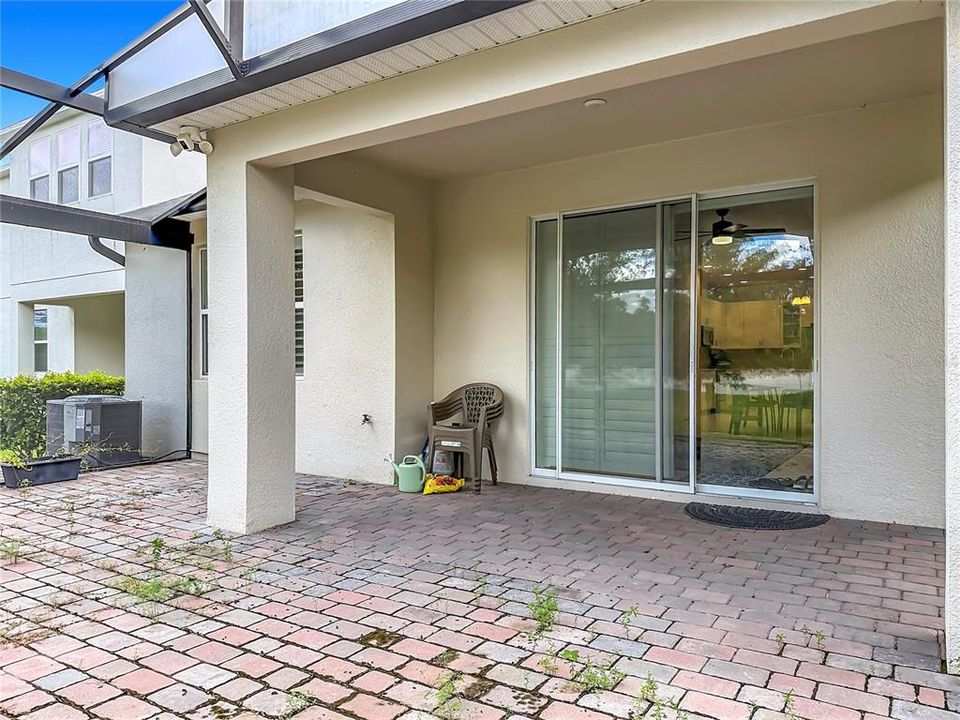 For Sale: $444,000 (3 beds, 2 baths, 1663 Square Feet)