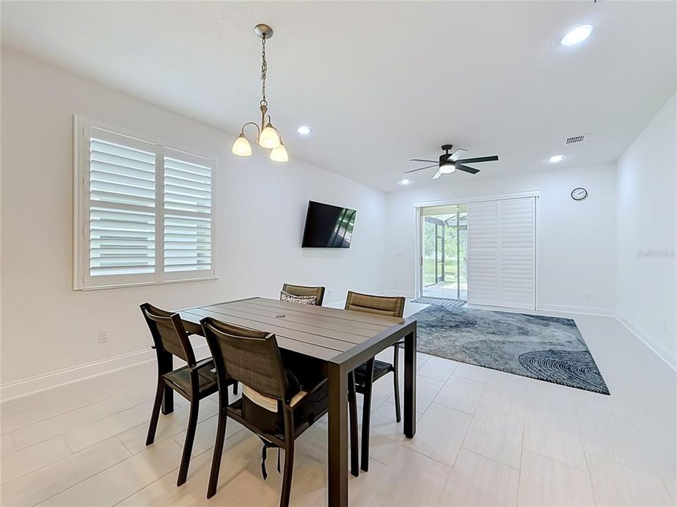 For Sale: $444,000 (3 beds, 2 baths, 1663 Square Feet)