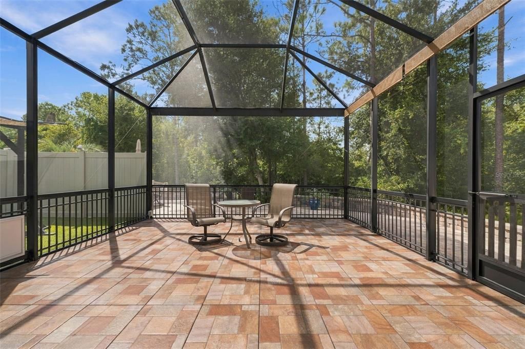 For Sale: $398,900 (2 beds, 2 baths, 1689 Square Feet)