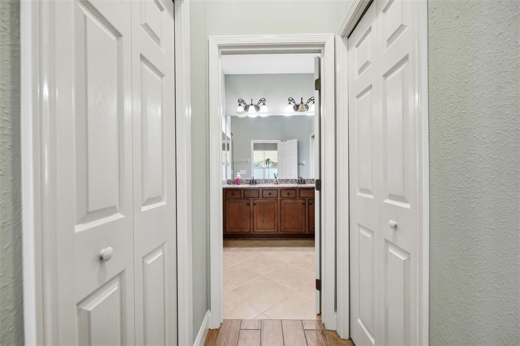 For Sale: $398,900 (2 beds, 2 baths, 1689 Square Feet)