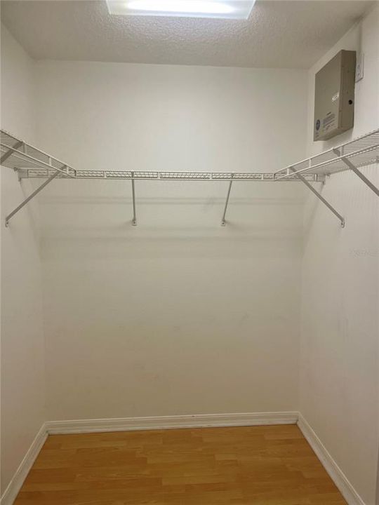 В аренду: $2,300 (3 спален, 2 ванн, 1834 Квадратных фут)