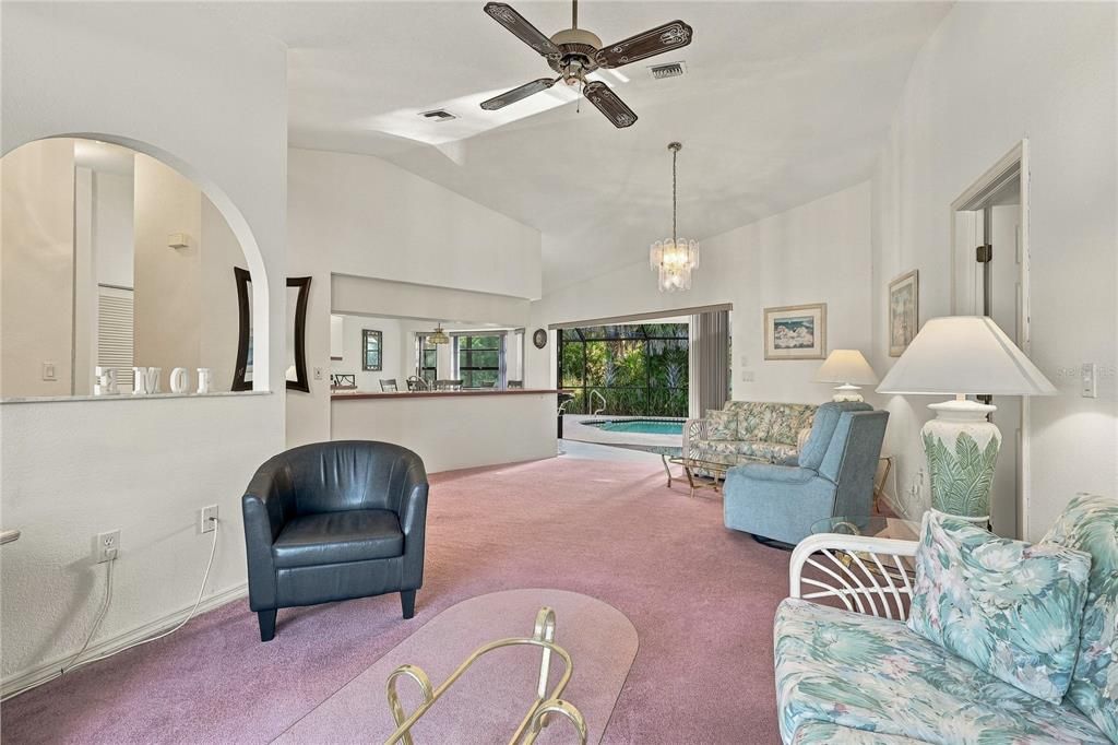 Activo con contrato: $304,900 (3 camas, 2 baños, 1462 Pies cuadrados)