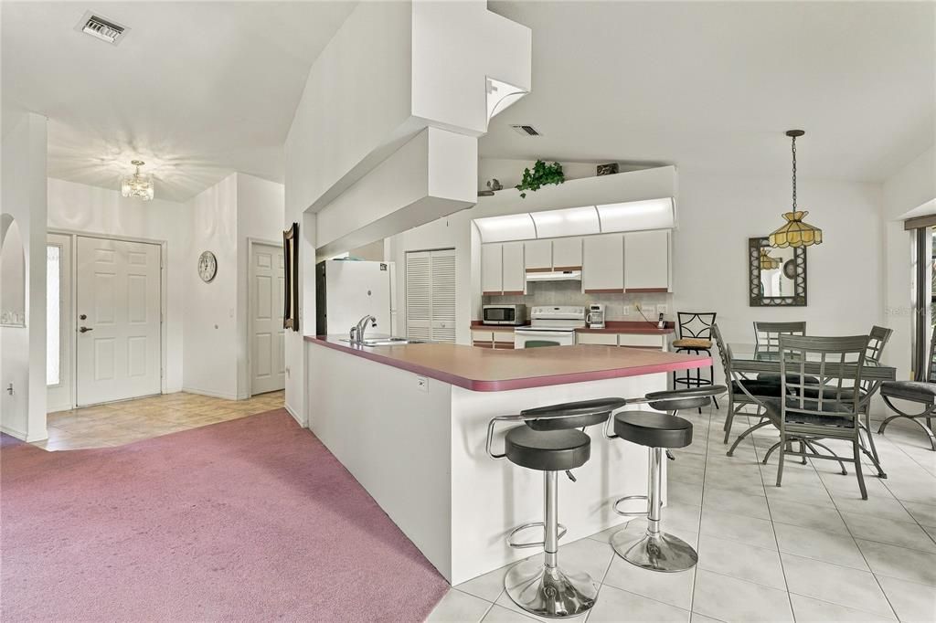 Activo con contrato: $304,900 (3 camas, 2 baños, 1462 Pies cuadrados)