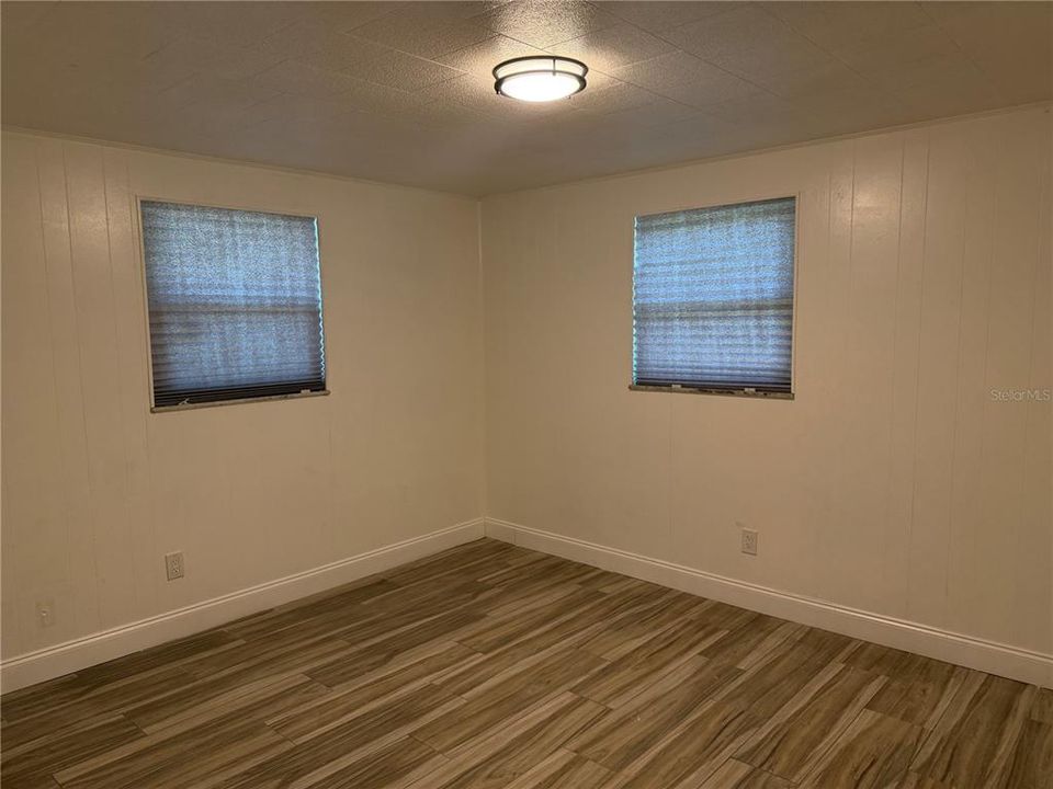 For Rent: $1,125 (1 beds, 1 baths, 560 Square Feet)