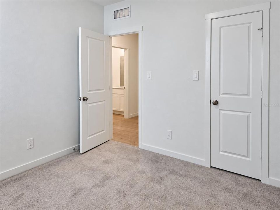 For Rent: $2,500 (3 beds, 2 baths, 1850 Square Feet)