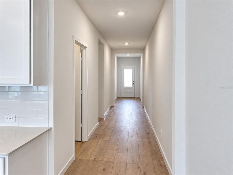 For Rent: $2,500 (3 beds, 2 baths, 1850 Square Feet)