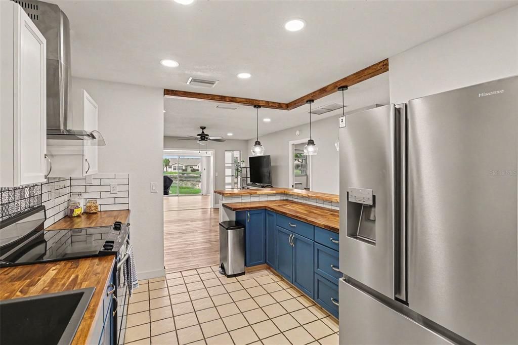 En Venta: $295,000 (2 camas, 2 baños, 1815 Pies cuadrados)