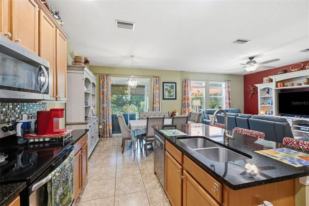 En Venta: $319,900 (3 camas, 2 baños, 1489 Pies cuadrados)