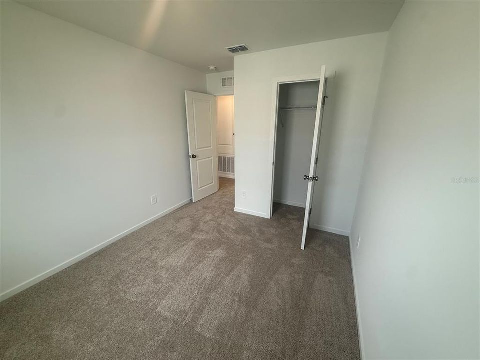 В аренду: $1,875 (3 спален, 2 ванн, 1386 Квадратных фут)