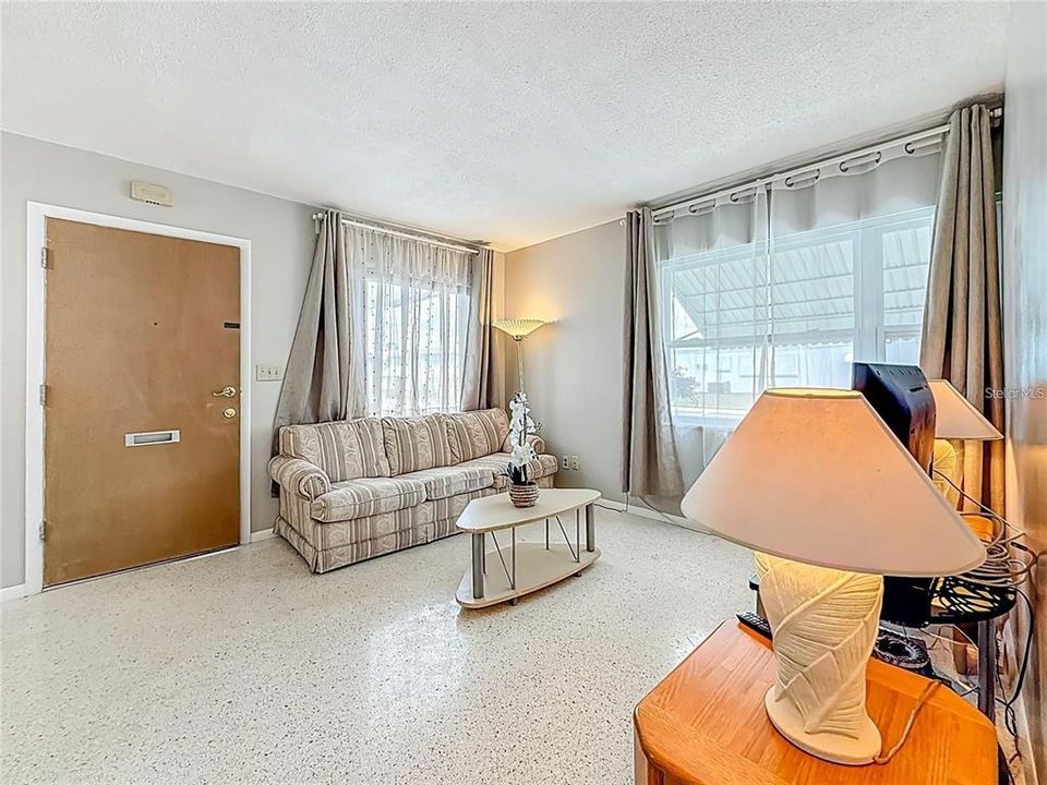 En Renta: $1,295 (2 camas, 1 baños, 764 Pies cuadrados)