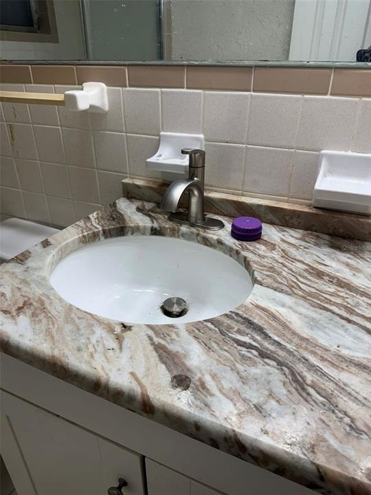 En Venta: $182,150 (2 camas, 1 baños, 988 Pies cuadrados)