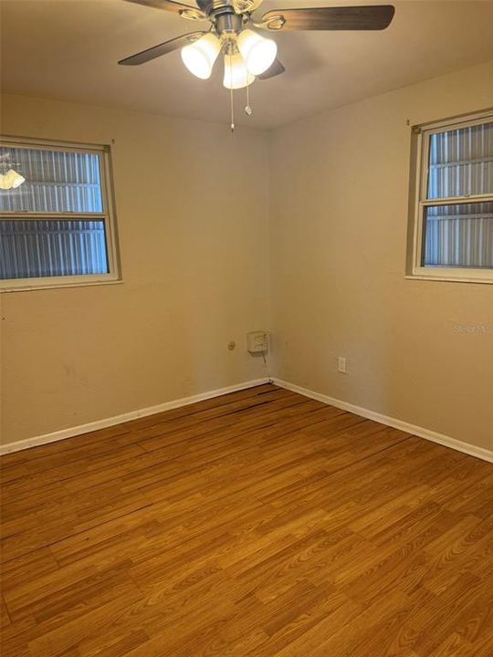 En Venta: $182,150 (2 camas, 1 baños, 988 Pies cuadrados)