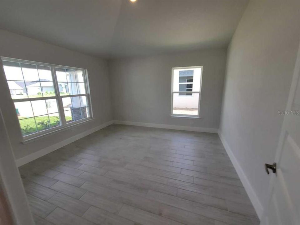 En Venta: $468,350 (4 camas, 3 baños, 2508 Pies cuadrados)
