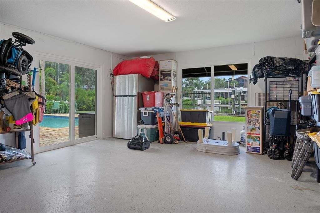 En Venta: $799,900 (3 camas, 2 baños, 2232 Pies cuadrados)