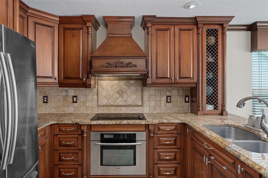 En Venta: $799,900 (3 camas, 2 baños, 2232 Pies cuadrados)