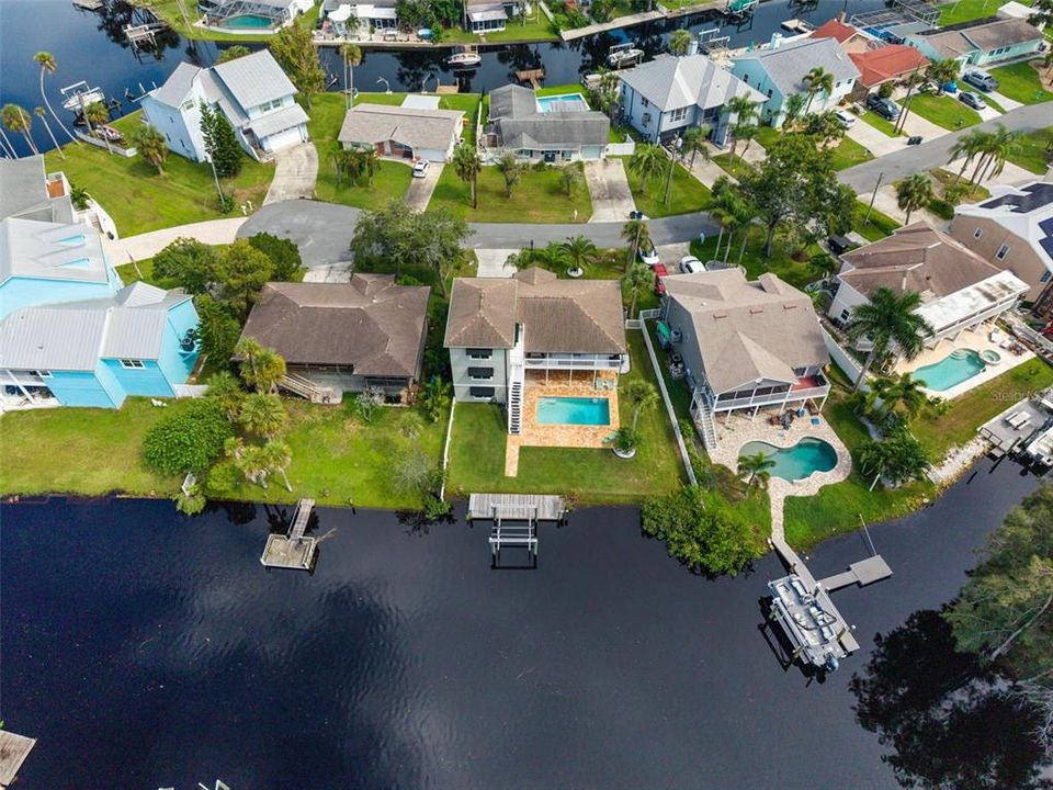 En Venta: $799,900 (3 camas, 2 baños, 2232 Pies cuadrados)