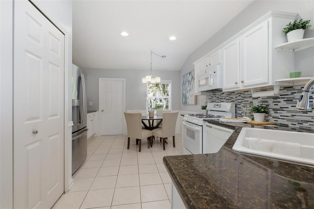 For Sale: $315,000 (2 beds, 2 baths, 1480 Square Feet)