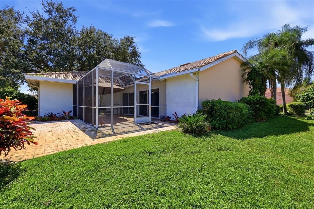 For Sale: $640,000 (3 beds, 2 baths, 2150 Square Feet)