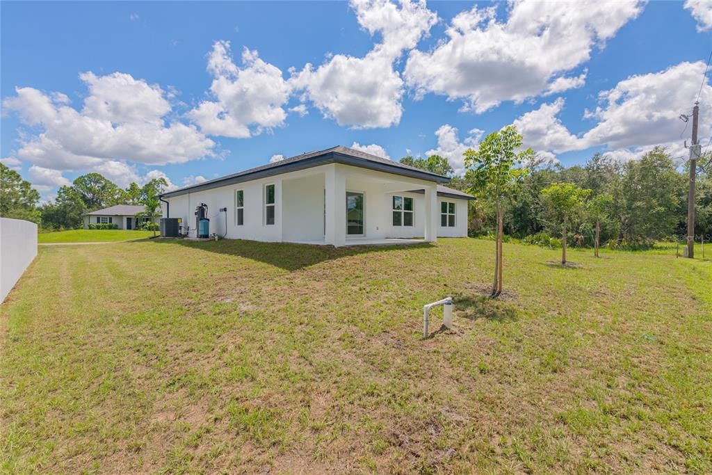 На продажу: $334,900 (3 спален, 2 ванн, 1643 Квадратных фут)