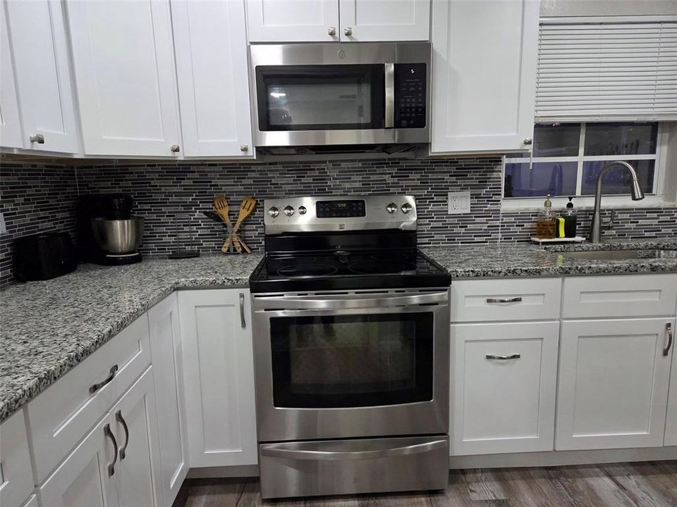 For Rent: $4,000 (4 beds, 3 baths, 1298 Square Feet)
