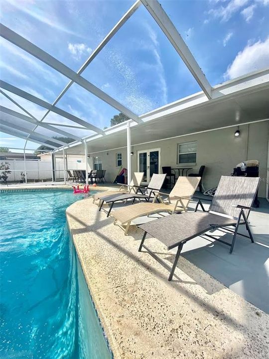 For Rent: $4,000 (4 beds, 3 baths, 1298 Square Feet)